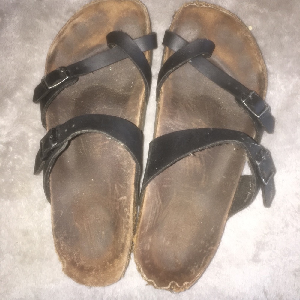 black leather birkenstock’s